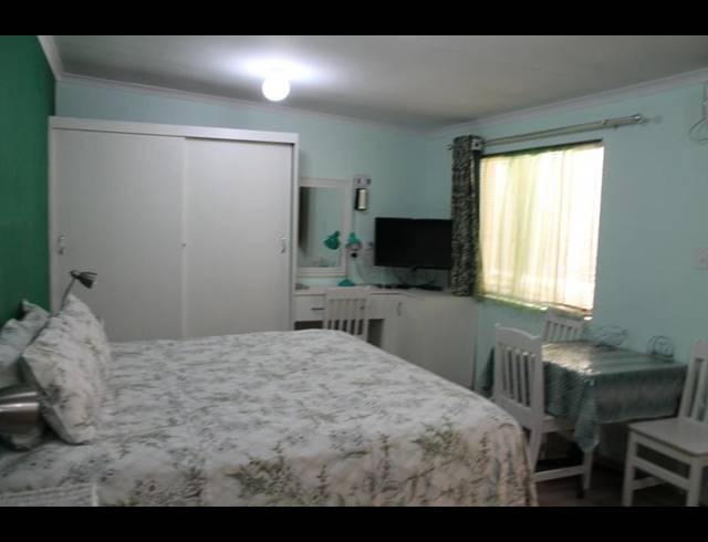11 BEDROOM HOUSE FOR SALE IN KENSINGTON